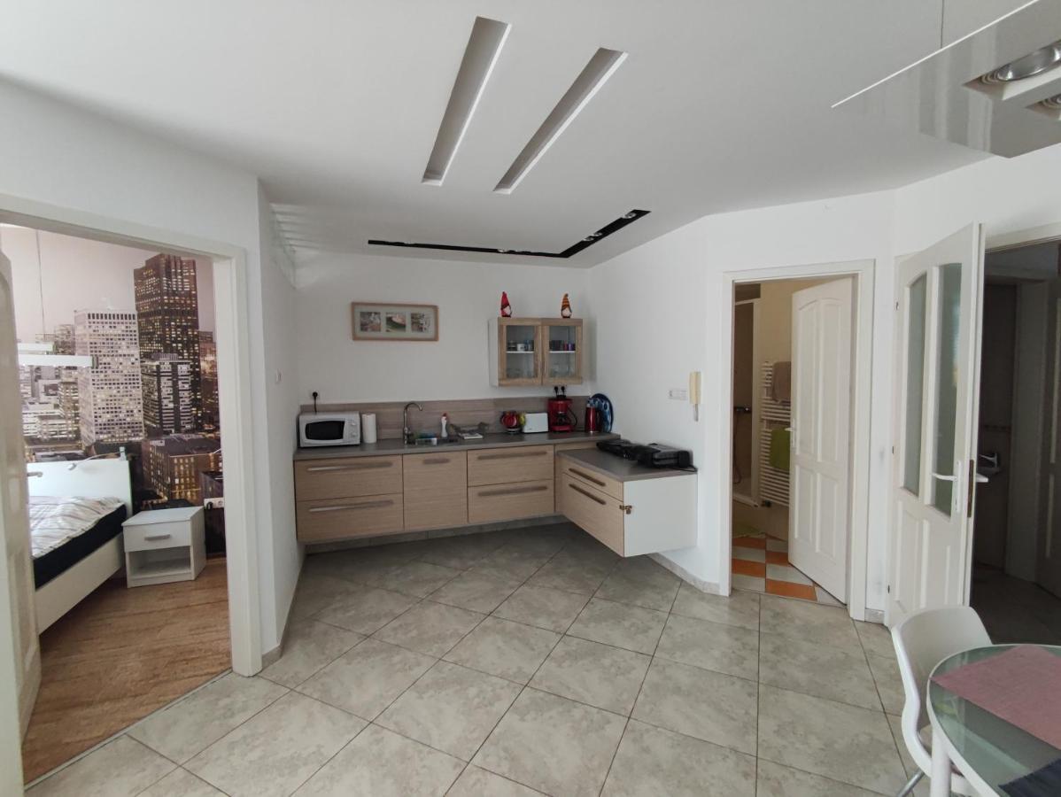 City Center Apartman Zalaegerszeg Exterior photo