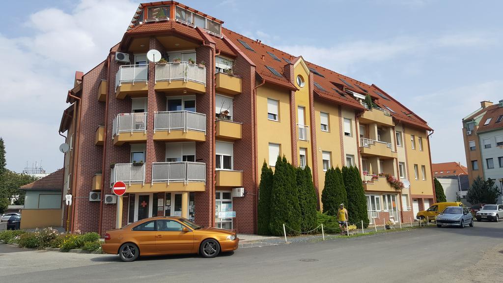 City Center Apartman Zalaegerszeg Exterior photo